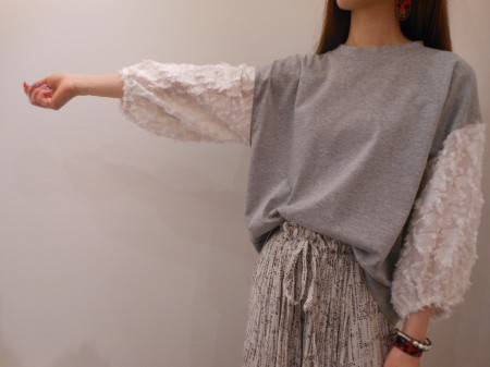 続：一枚でサマになるトップス