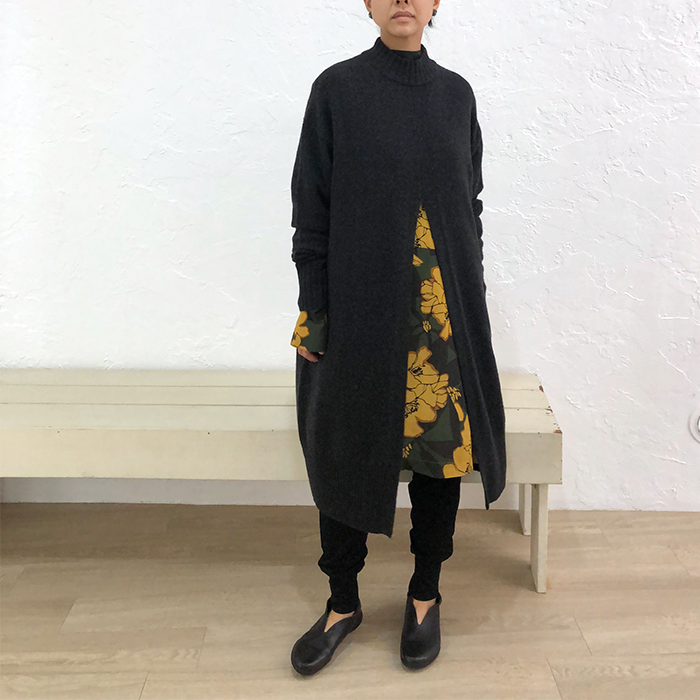 [HARRISS GRACE] TURTLE SLIT LONG SWEATER