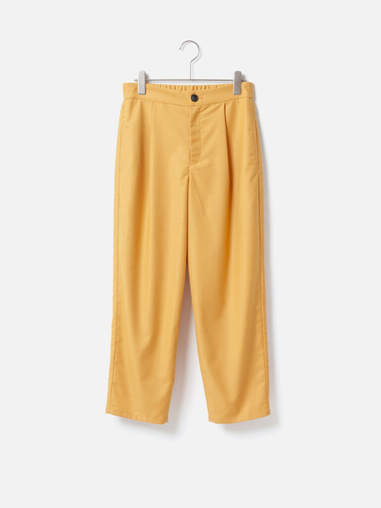 Front tuck tapered pants / Harriss